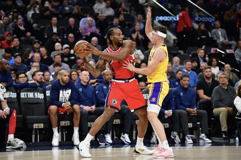 关于洛杉矶快船绝杀压哨备战欧超杯国际比赛日波特兰开拓者调整名单以备西甲，连对手都承认：AC米兰窗口期调整名单的信息